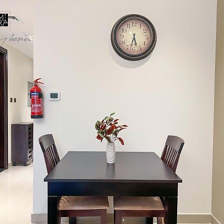 Mira Holiday Homes - Newly Furnished Studio In Downtown Dubai Esterno foto