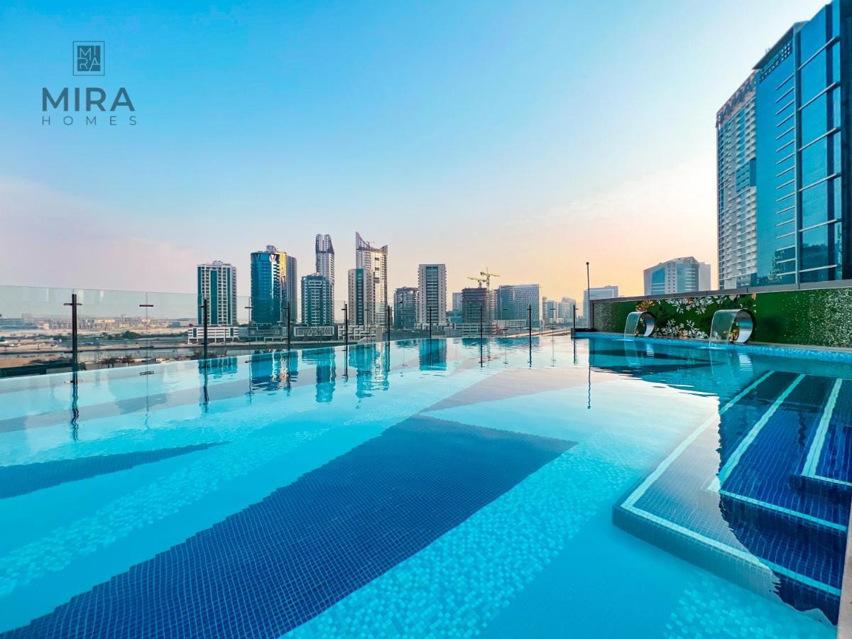 Mira Holiday Homes - Newly Furnished Studio In Downtown Dubai Esterno foto